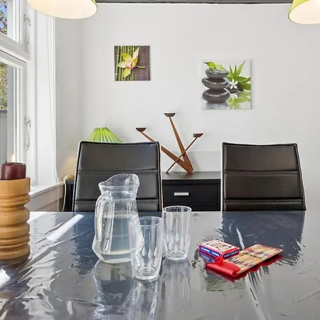 Cedomir - 400m From The Sea By Interhome