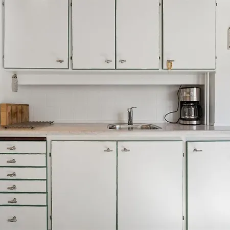 Semesterbostad Cedomir - 400m From The Sea By Interhome *